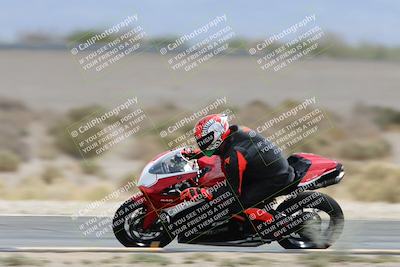 media/May-05-2025-Moto Forza (Mon) [[3c1838c5e5]]/2-B Group/Session 3 (Panning Test Turn 14 Inside)/